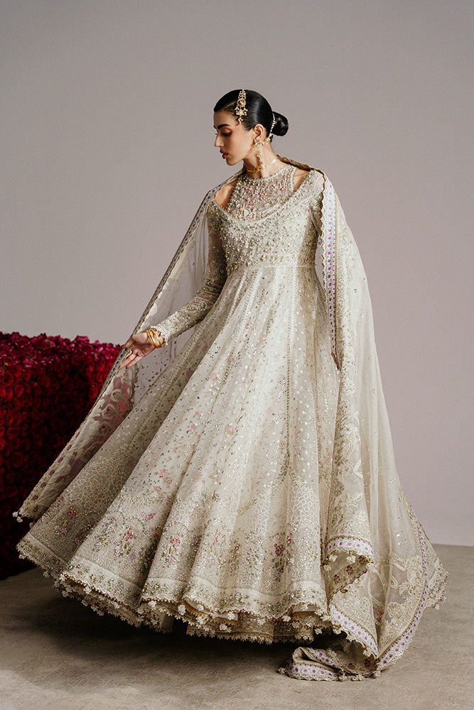 ISHANI Suffuse ISHANI Suffuse