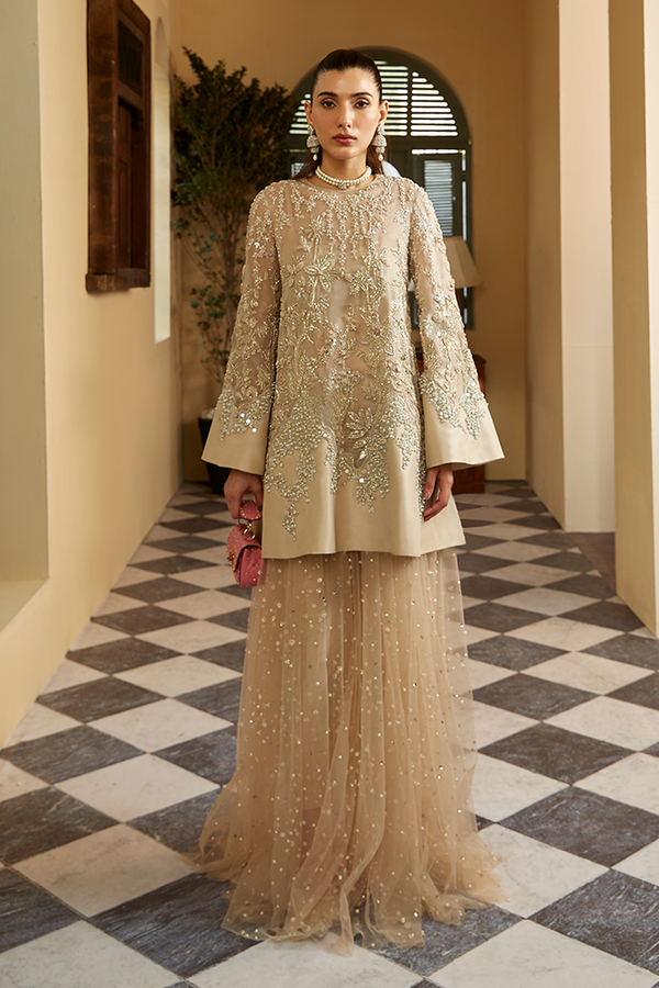 Stylish Indian Wedding Outfits for Guests: Get Ready to Impress